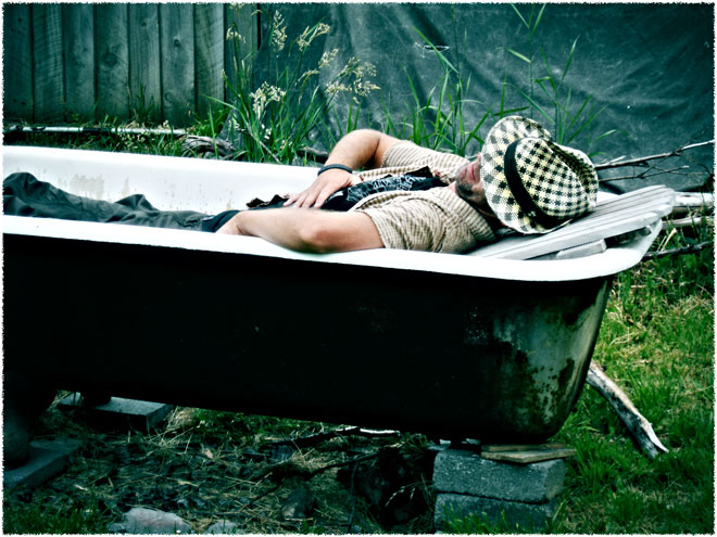 [bath.jpg]